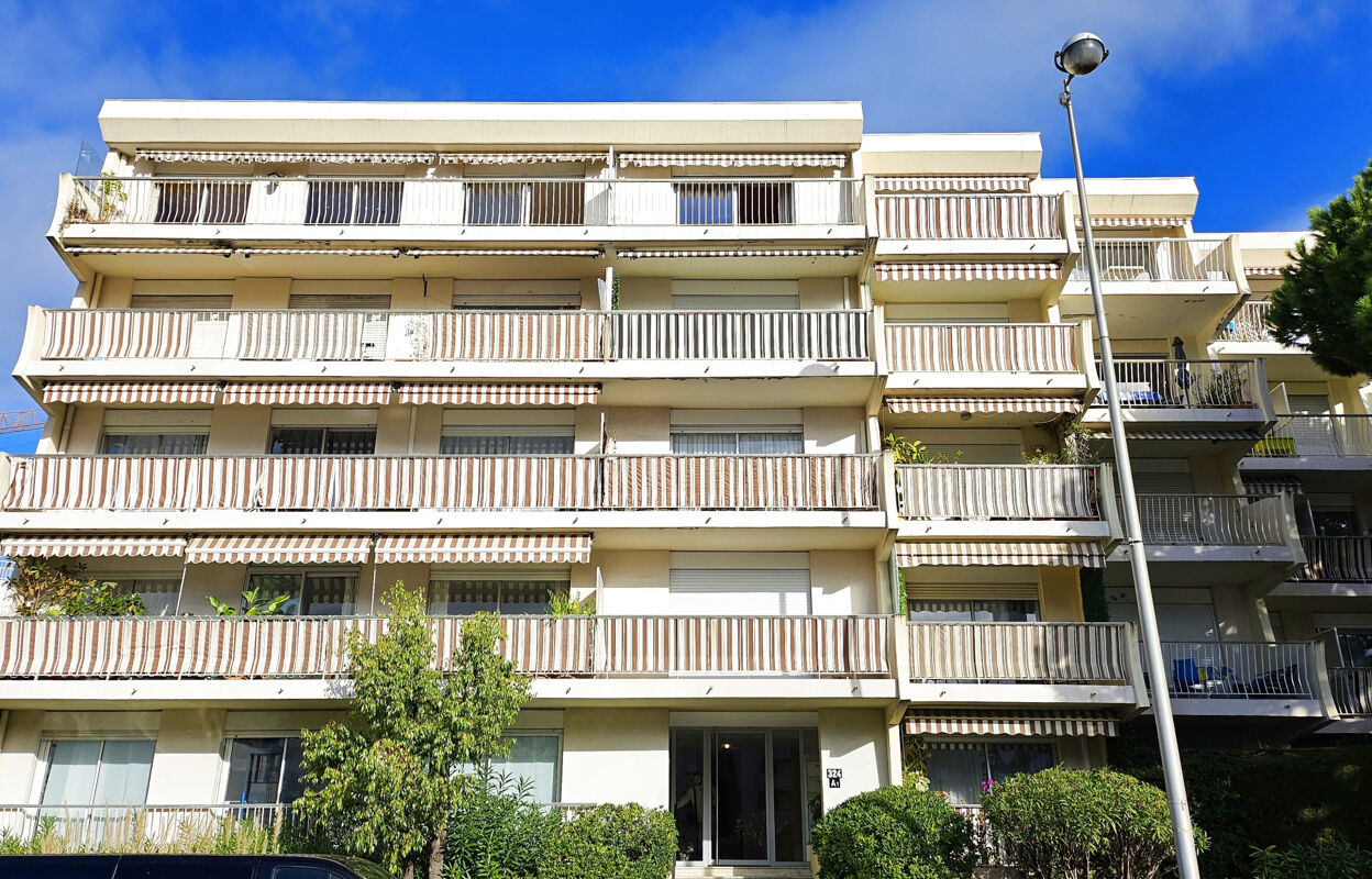 appartement 3 pièces 70 m2 à vendre à Saint-Laurent-du-Var (06700)