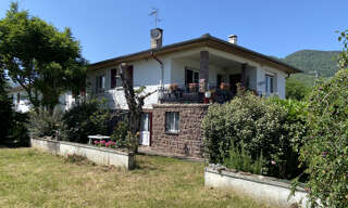 Maison 9 Pièces 216 m² à vendre à Saint-Jean-Pied-de-Port (64220)