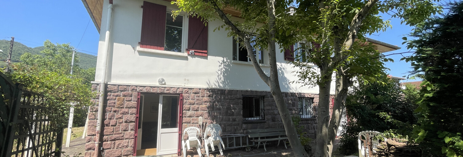 Maison 9 Pièces 216 m² à vendre à Saint-Jean-Pied-de-Port (64220)