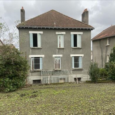 Maison 7 pièces 77350 €