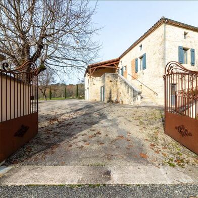 Maison 5 pièces 395500 €