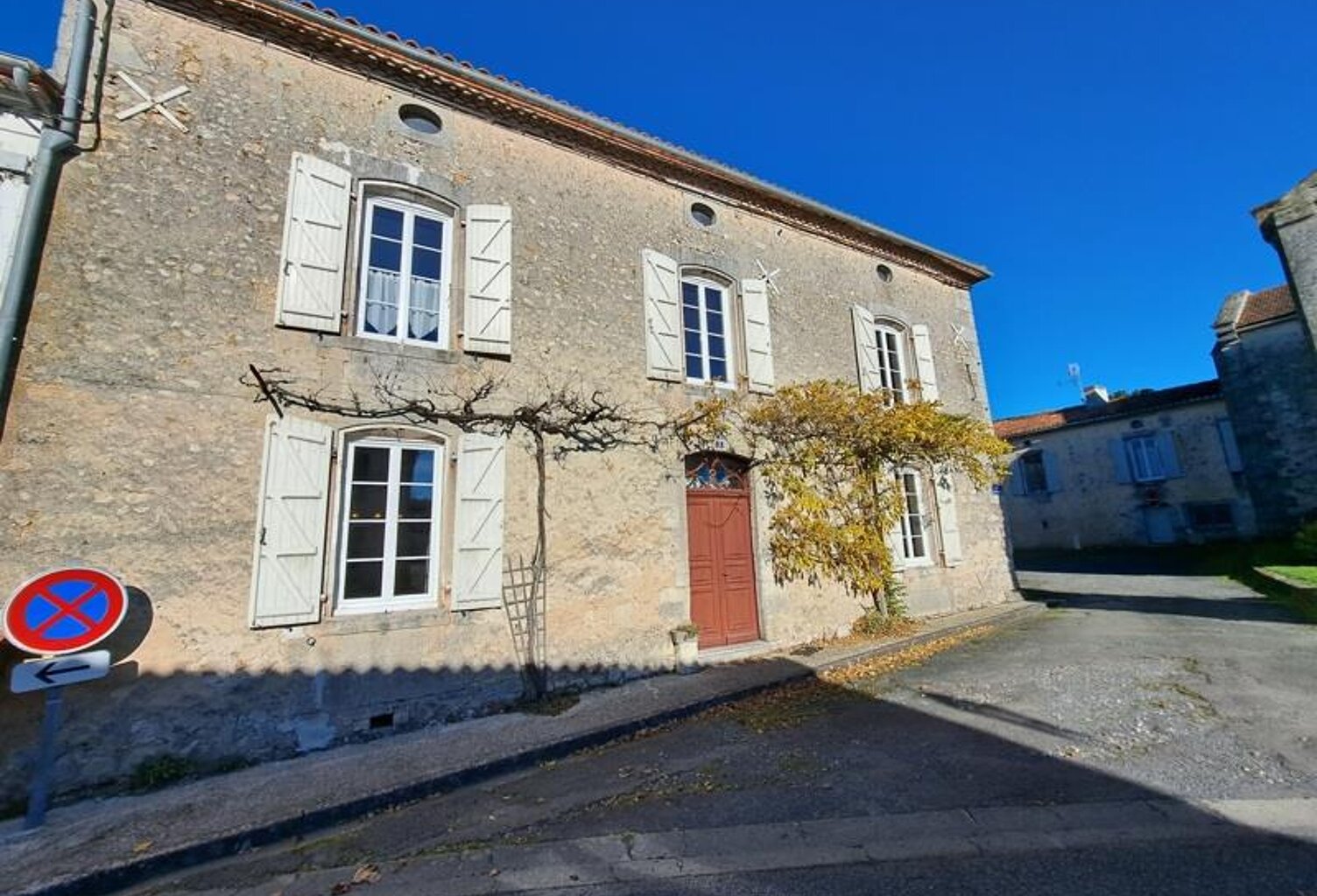Vente maison 7 pièces 228 m² Deviat (16190) — photo 1