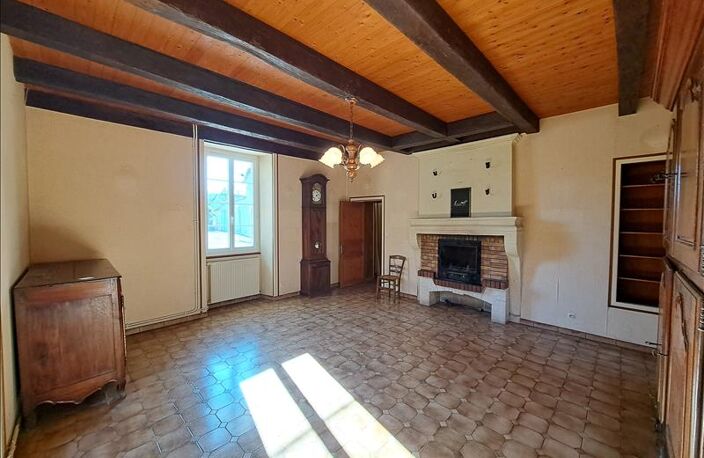 Vente maison 7 pièces 228 m² Deviat (16190) — photo 5