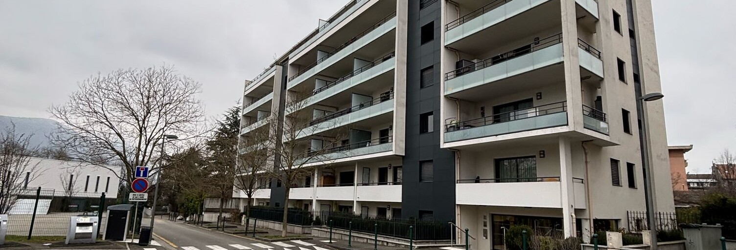 Divers   m² à louer à Annemasse (74100)