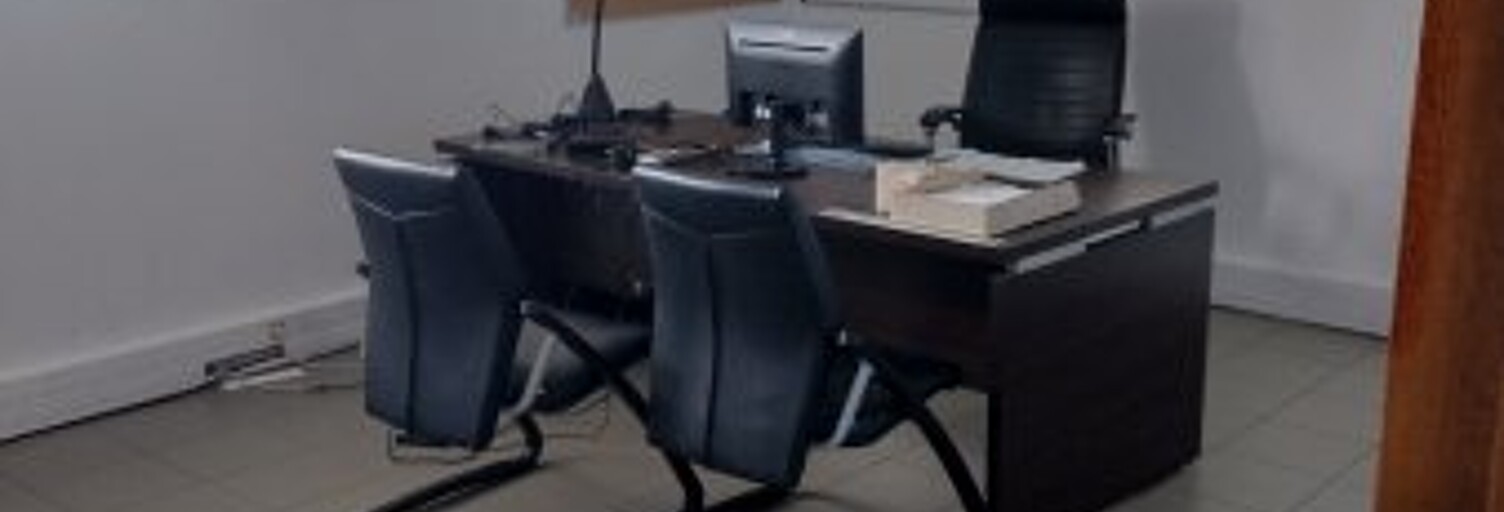 Bureau  170 m² à louer à Perpignan (66000)