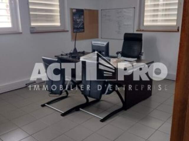 Bureaux à louer — photo du bien