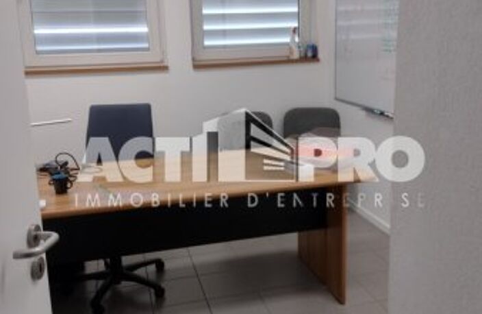 Bureaux à louer — photo 3