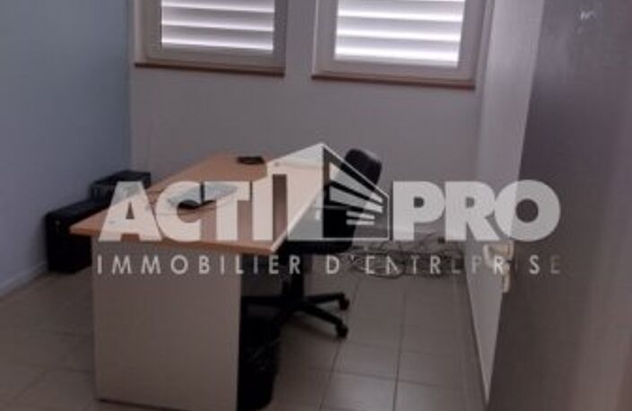 Bureaux à louer — photo 4