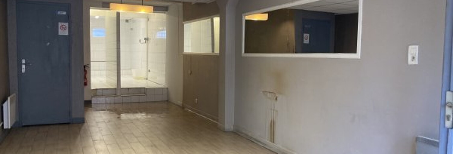 Commerce  48 m² à vendre à Céret (66400)