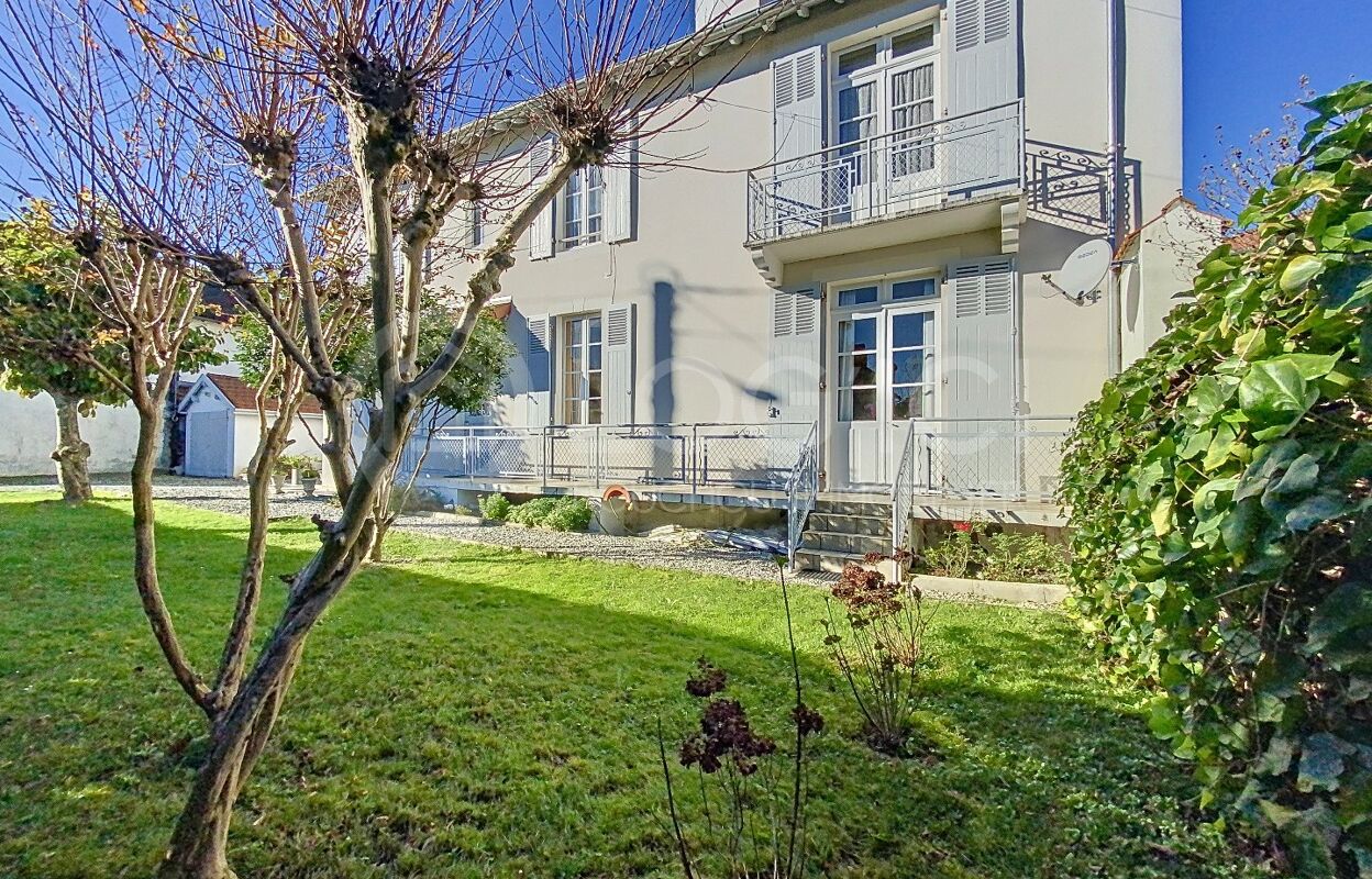 maison 5 pièces 153 m2 à Pau (64000)