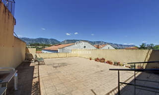 Immeuble  144 m² à vendre à Saint-Paul-de-Fenouillet (66220)