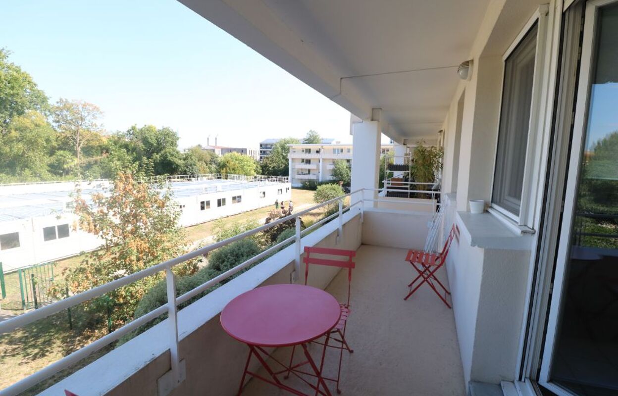 appartement 2 pièces 45 m2 à louer à Bordeaux (33300)