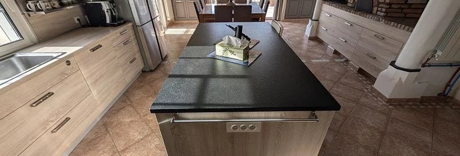 Maison 6 Pièces 300 m² à vendre à Arles (13104)