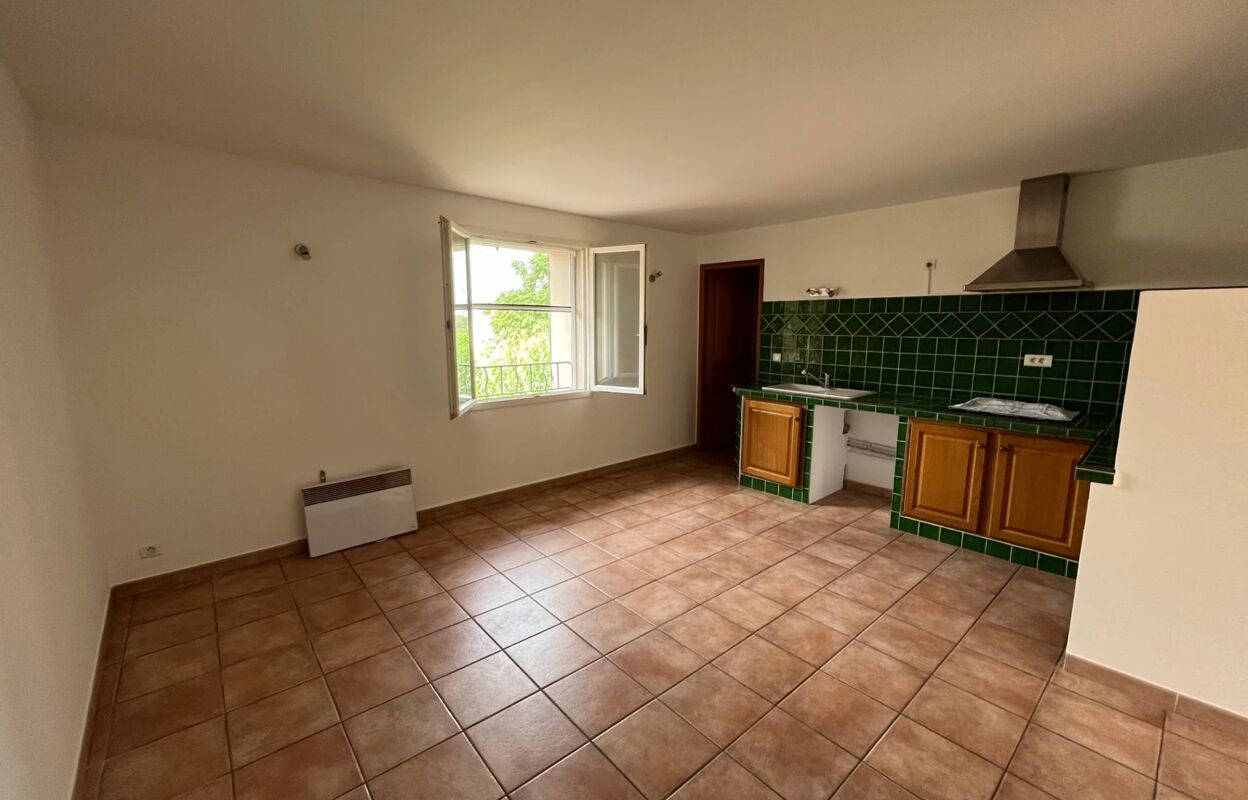 maison 4 pièces 80 m2 à louer à La Tour-d'Aigues (84240)