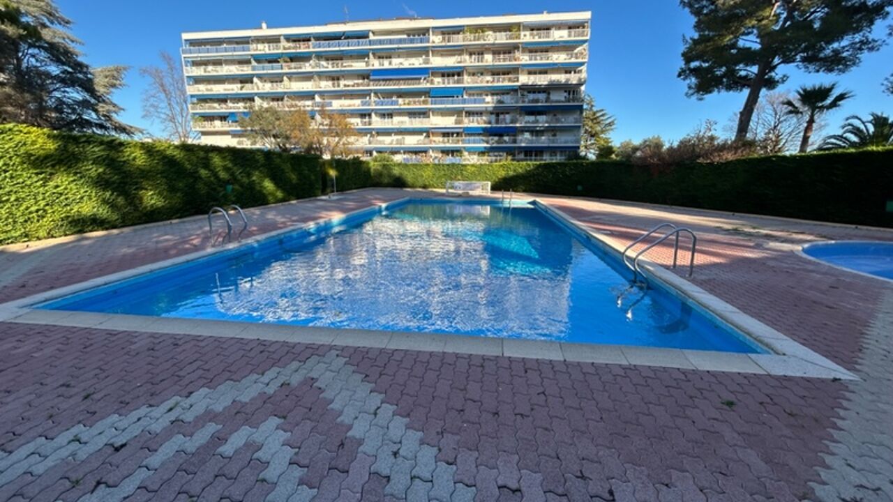 appartement 3 pièces 64 m2 à vendre à Antibes (06600)