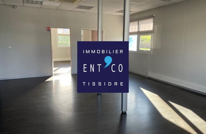 À LOUER - Bureaux de 330 m² à Estillac - Emplacement stra — photo 3