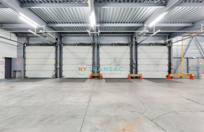 A louer bâtiment indépendant de 3 668m² à Villeparisis — photo 2
