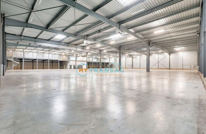 A louer bâtiment indépendant de 3 668m² à Villeparisis — photo 4