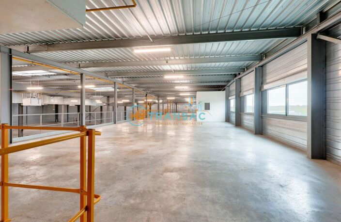 A louer bâtiment indépendant de 3 668m² à Villeparisis — photo 5