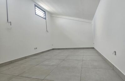 location appartement 1 200 € CC /mois à proximité de Saint-André (97440)