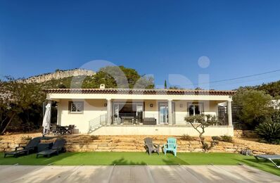 location maison 2 800 € CC /mois à proximité de Hyères (83400)