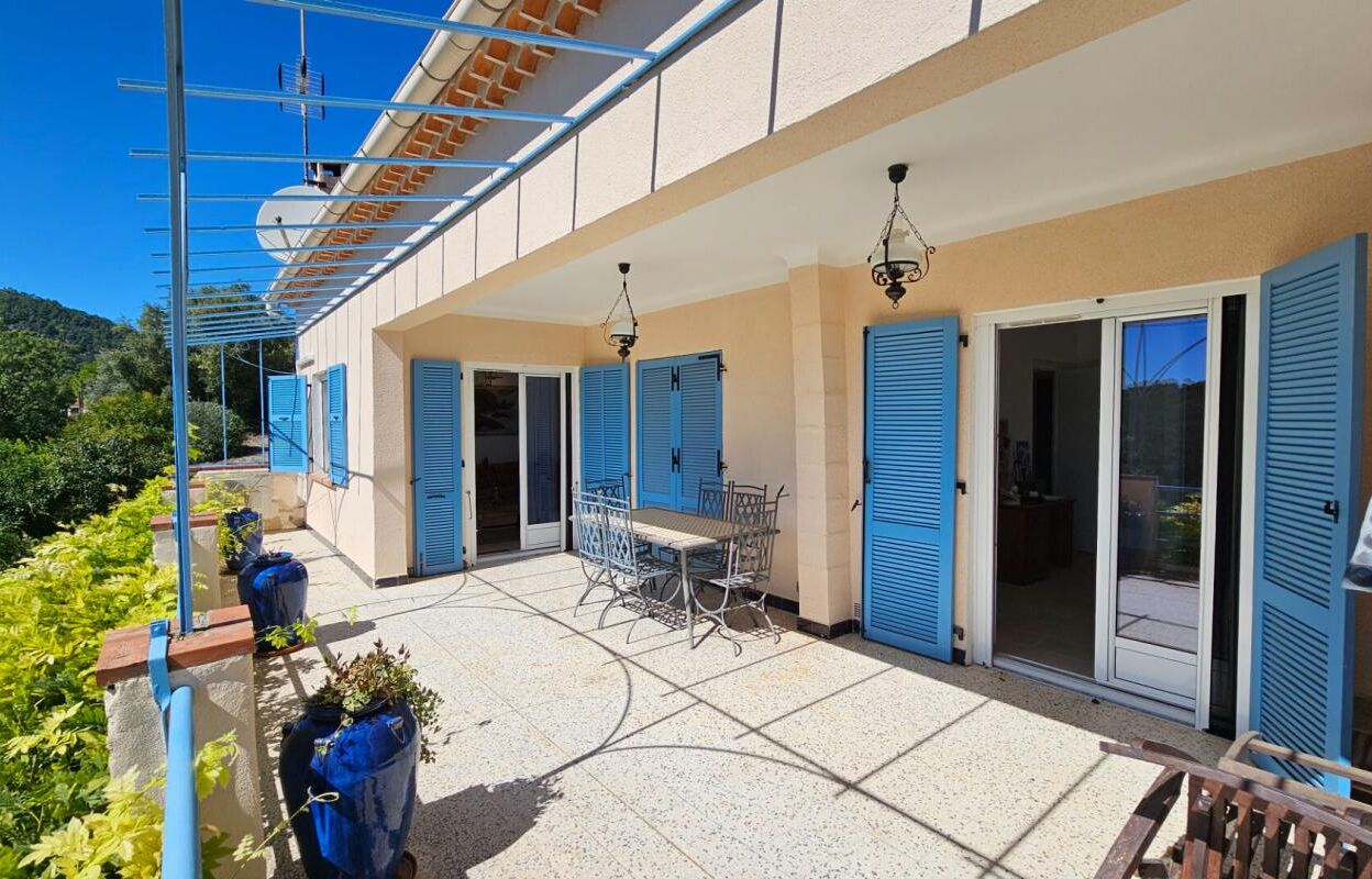 maison 6 pièces 168 m2 à vendre à Claviers (83830)