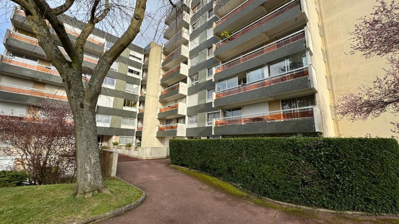 appartement 3 pièces 76 m2 à vendre à Maurepas (78310)