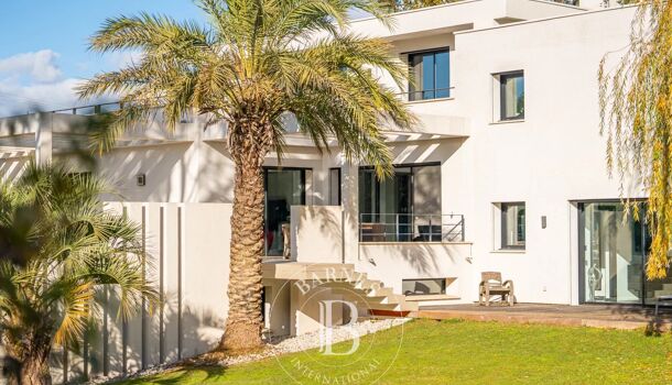 Propri&eacute;t&eacute; 8 pièces  à vendre Aix-en-Provence 13100