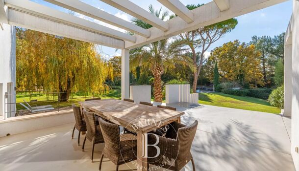 Propri&eacute;t&eacute; 8 pièces  à vendre Aix-en-Provence 13100