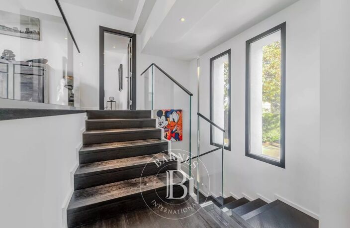 AIX EN PROVENCE - PROPRIETE CONTEMPORAINE - 6 CHAMBRES - PROXIMI — photo 5