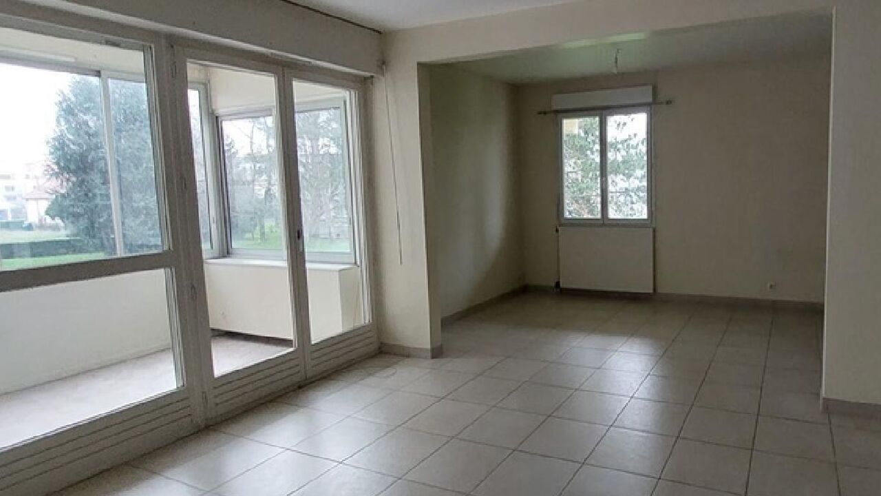 appartement 6 pièces 157 m2 à louer à Charnay-Lès-Mâcon (71850)