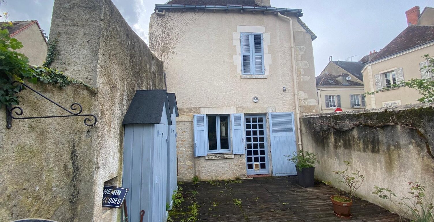 Vente maison 4 pièces 99 m² Le Blanc (36300) — photo 1