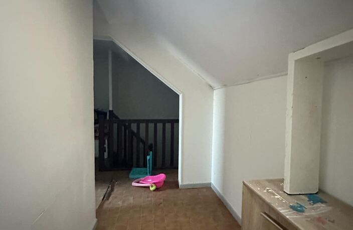 Maison - 85m² - Guise — photo 3