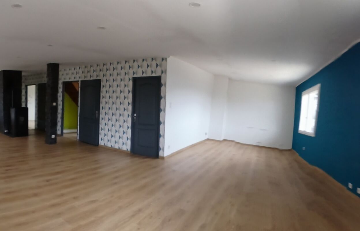 maison 5 pièces 117 m2 à vendre à Vittel (88800)