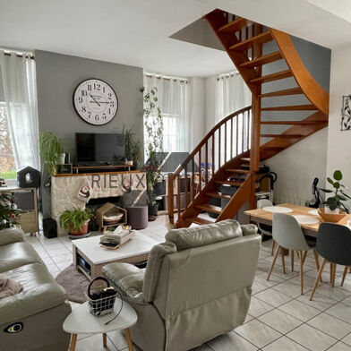 Appartement 4 pièces 164000 €