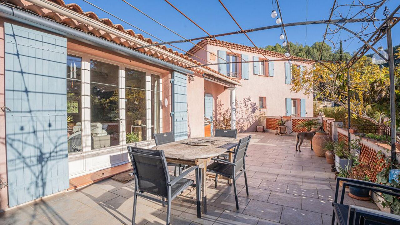 maison 7 pièces 180 m2 à vendre à Cuges-les-Pins (13780)