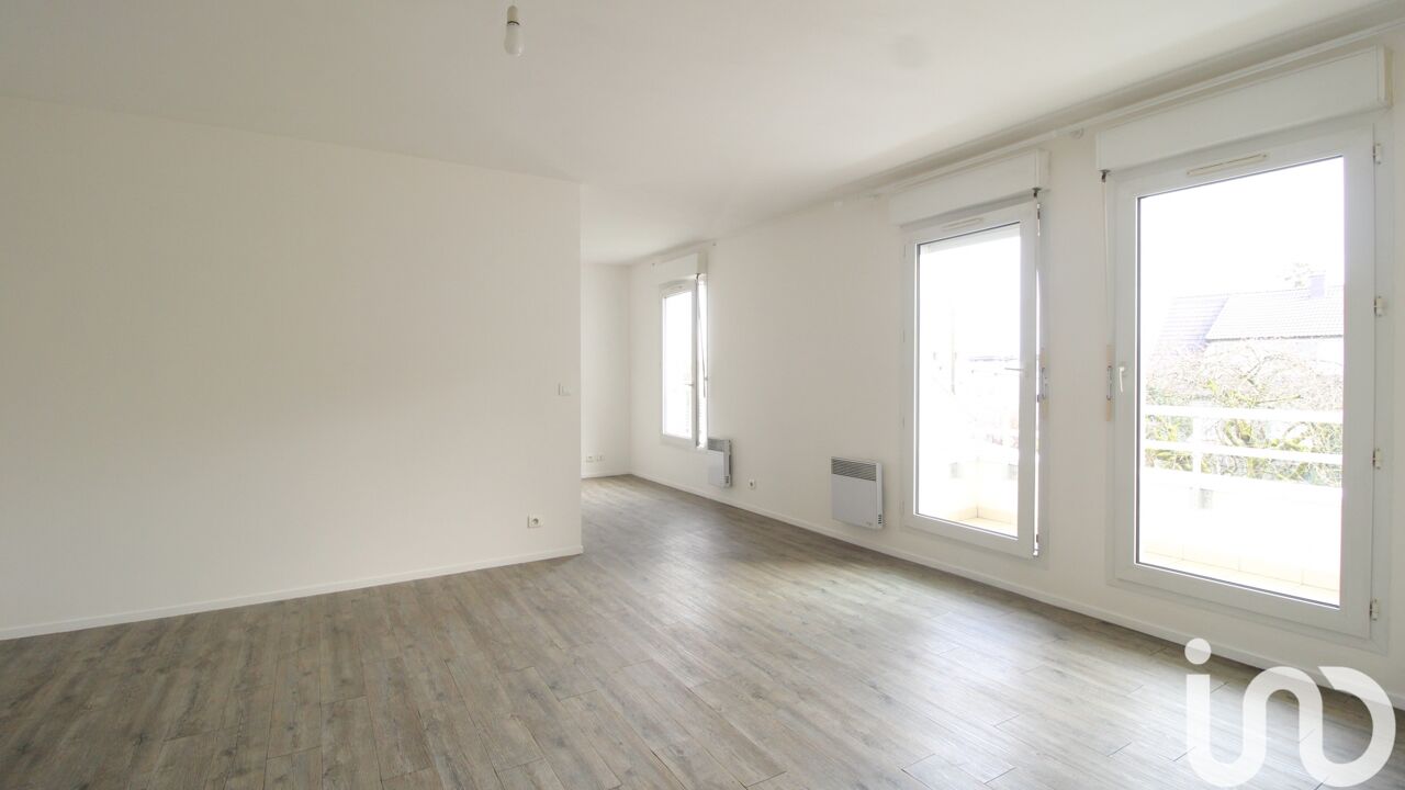 appartement 2 pièces 50 m2 à vendre à Saint-Cyr-l'École (78210)