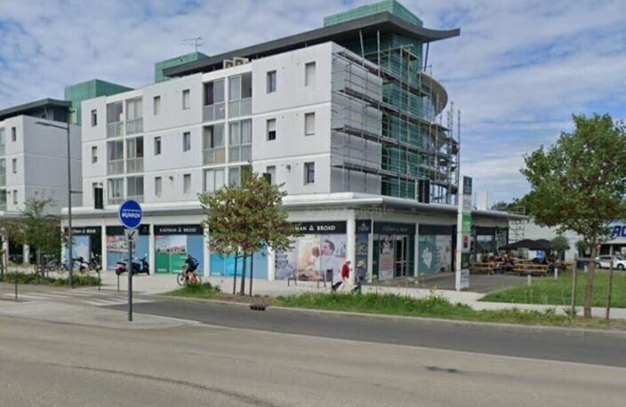 LOCAL COMMERCIAL à LOUER — photo 2