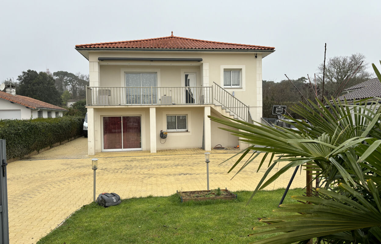 maison 8 pièces 170 m2 à vendre à Meschers-sur-Gironde (17132)