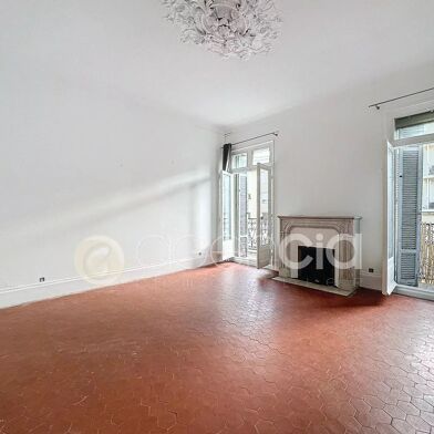 Appartement 6 pièces 150 m²