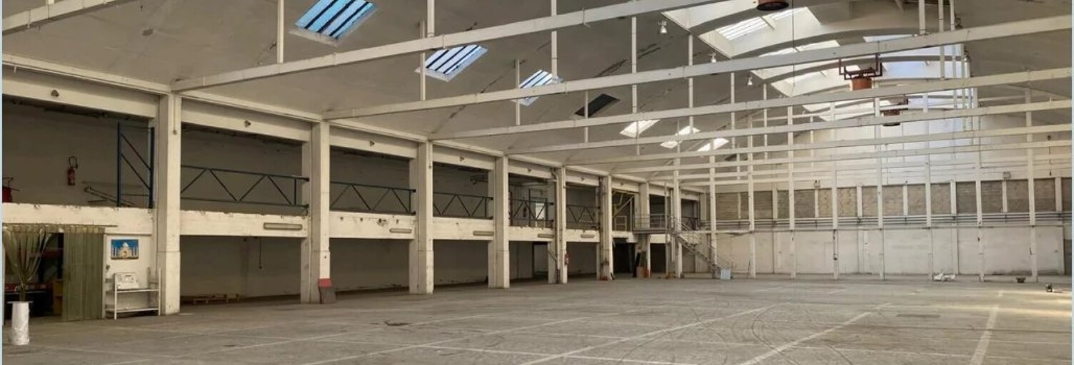 Local industriel 4 Pièces 4400 m² à louer à La Courneuve (93120)
