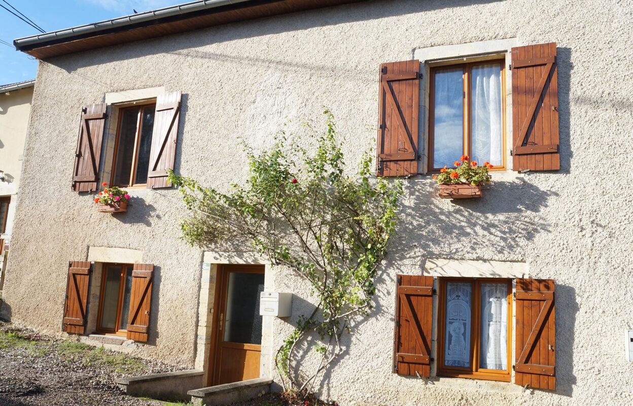 maison 5 pièces 88 m2 à vendre à Rioz (70190)