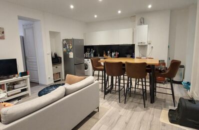 location appartement 490 € CC /mois à proximité de Préty (71290)