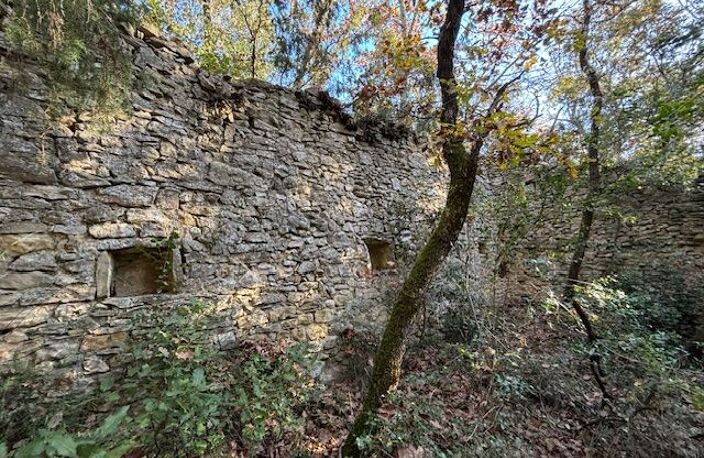 Terrain AVEC MASURE A RENOVER — photo 3