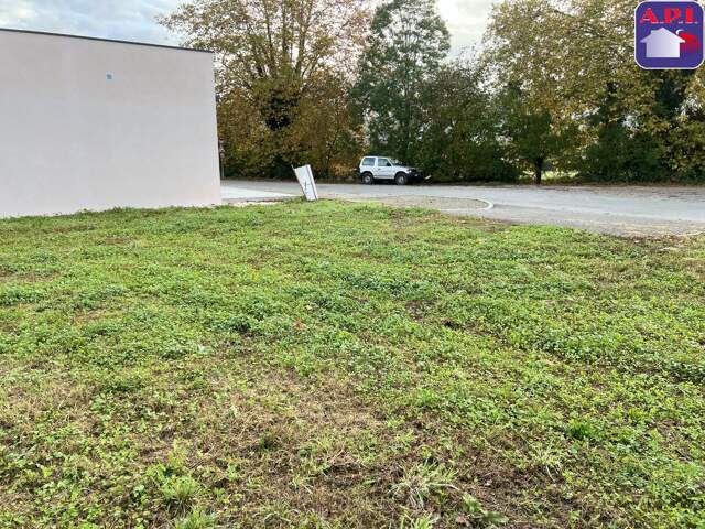 Terrain 459 m² à Foix — photo du bien