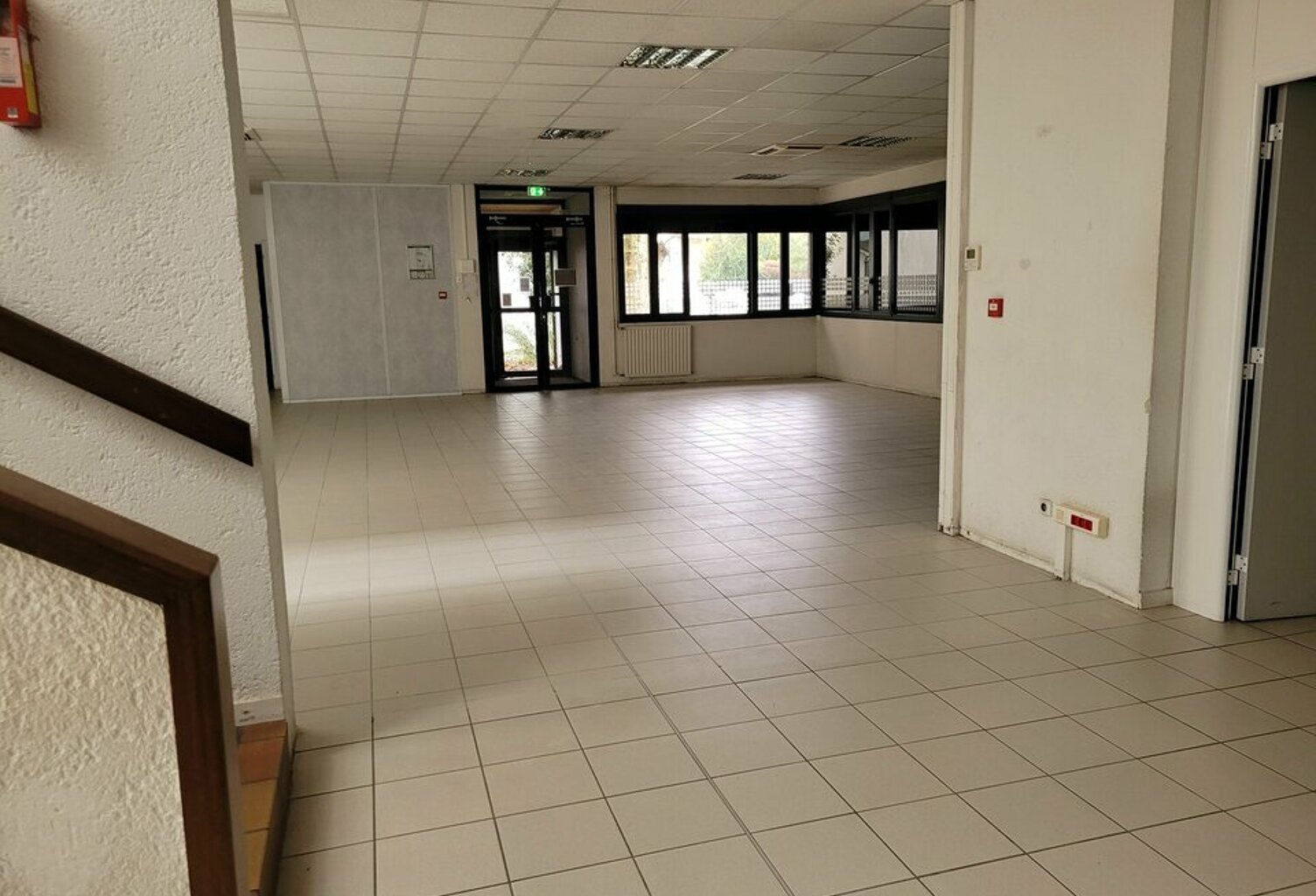 BUREAUX à VENDRE — photo 1