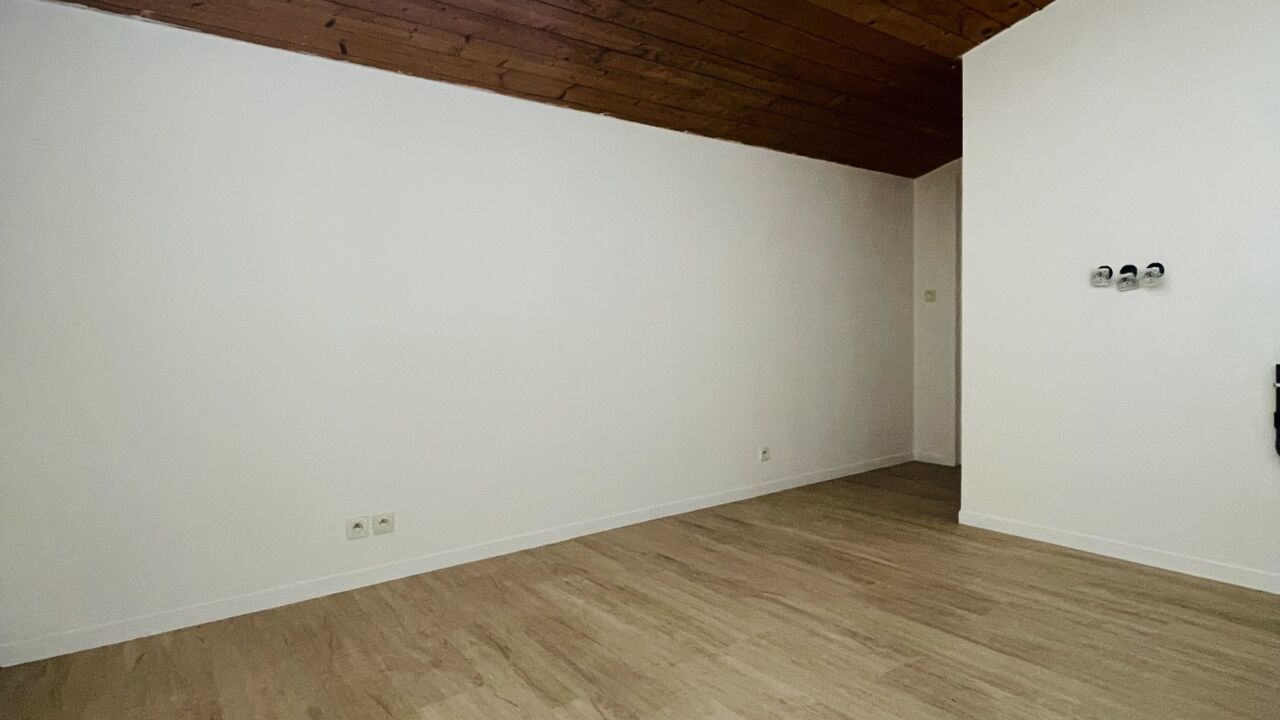 appartement 2 pièces 29 m2 à vendre à Rochefort (17300)