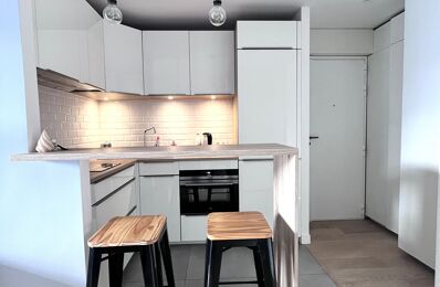 location appartement 1 230 € CC /mois à proximité de Paris 17 (75017)