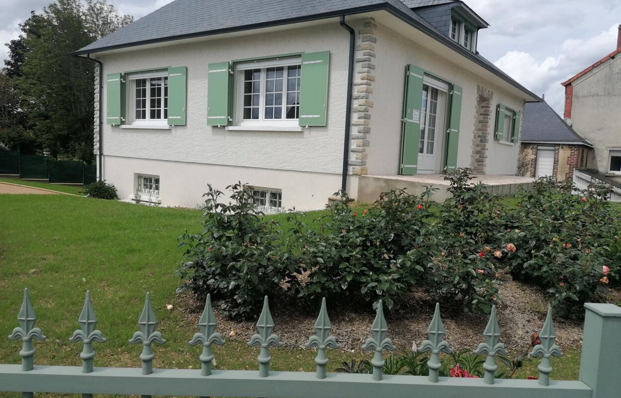 maison 8 pièces 131 m2 à vendre à La Chartre-sur-le-Loir (72340)