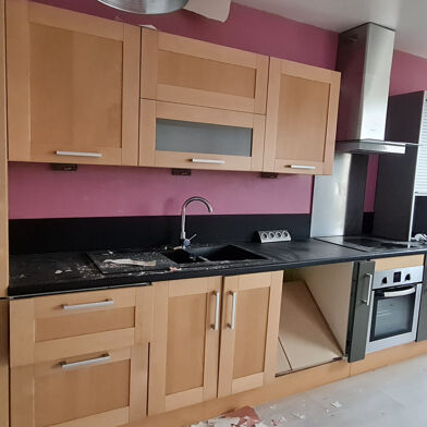 Appartement 6 pièces 210600 €